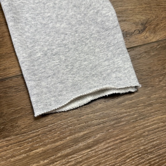 Adidas Pigeon NYC Basketball Crewneck Cut-Off Sweatshirt Gray Sz S Long Sleeve - Picture 6 of 9